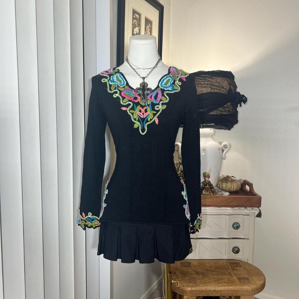 Vintage Knit Flower Sweater